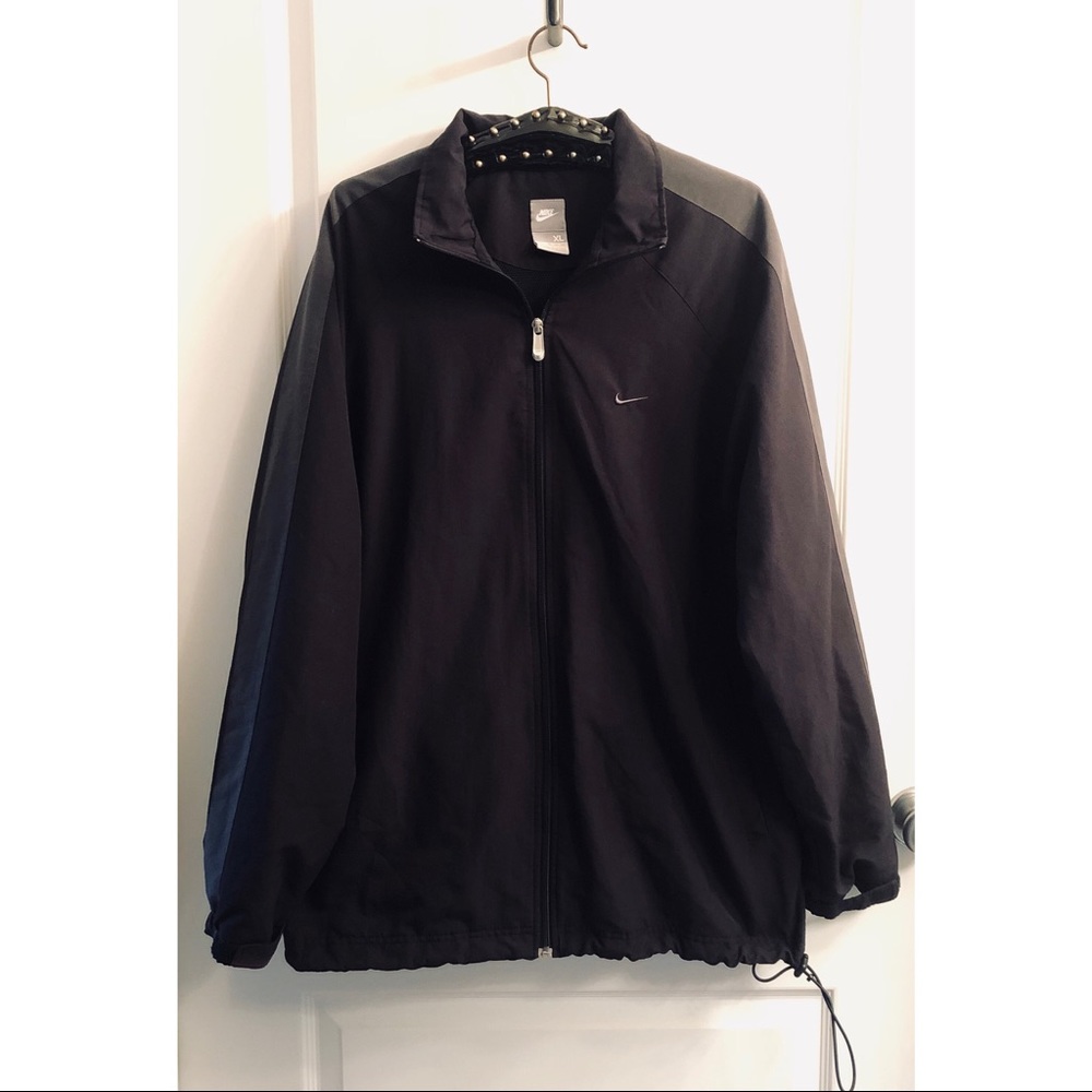 Nike Black Windbreaker W/ Gray Stripe on Sleeve XL